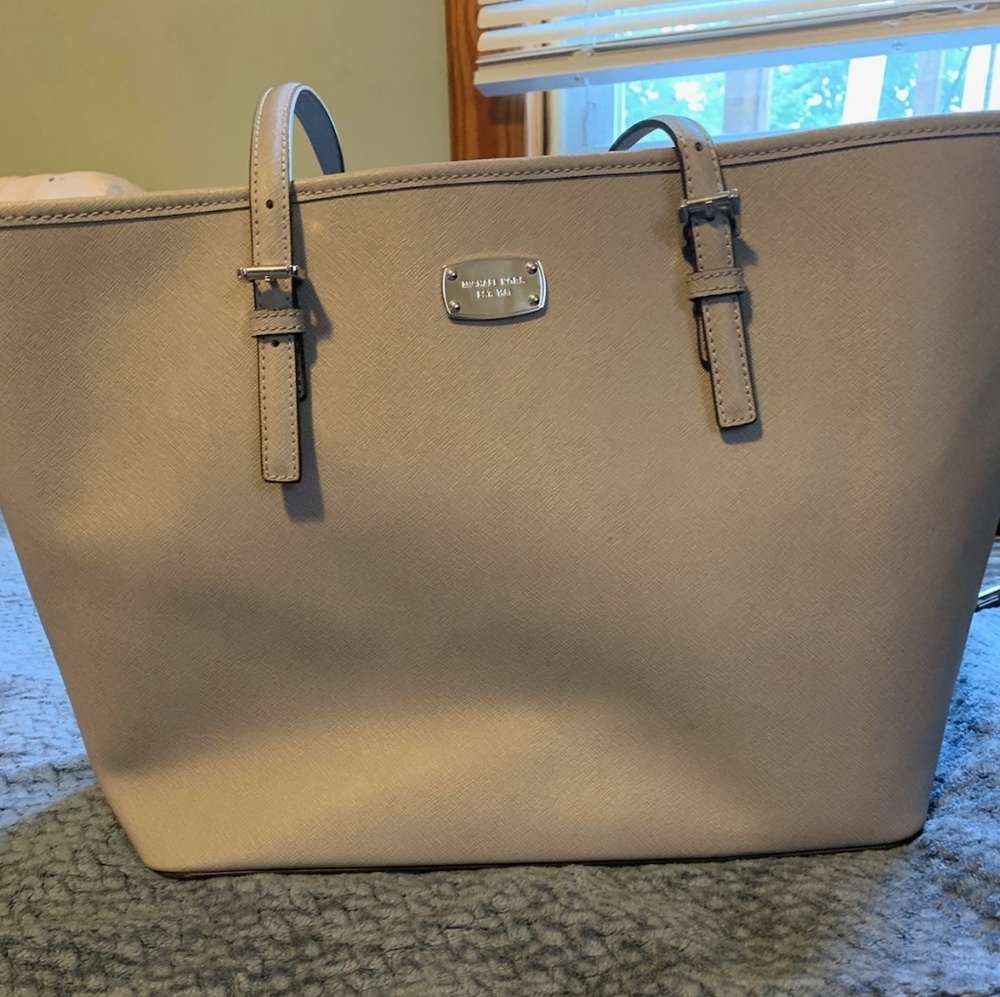 Micheal kors tote bag